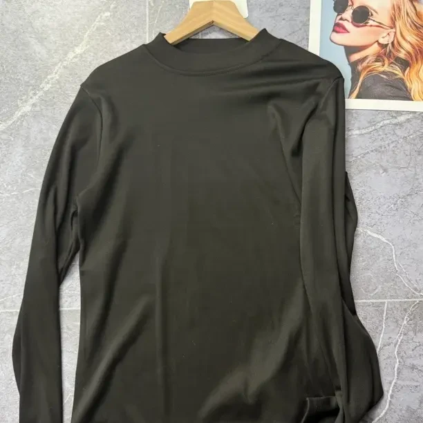 绒贝斯9397简约女士半高领长袖弹力棉打底T恤秋冬百搭