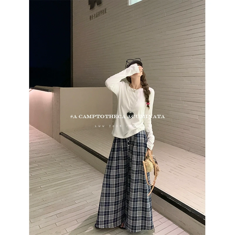 LUU桃喜儿/露锁骨长袖圆领T恤女秋冬内搭宽松打底衫百搭显瘦上衣