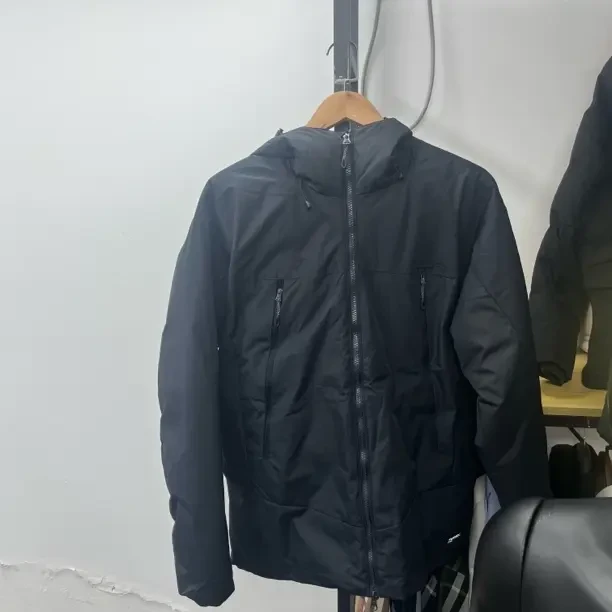 情侣款户外羽绒外套防风防水保暖轻薄轻奢款冲锋衣冬季