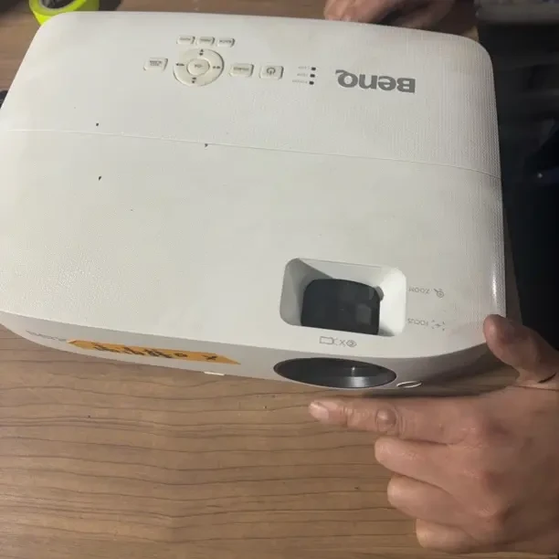 明基1080p投影仪 高清口坏 运费到付