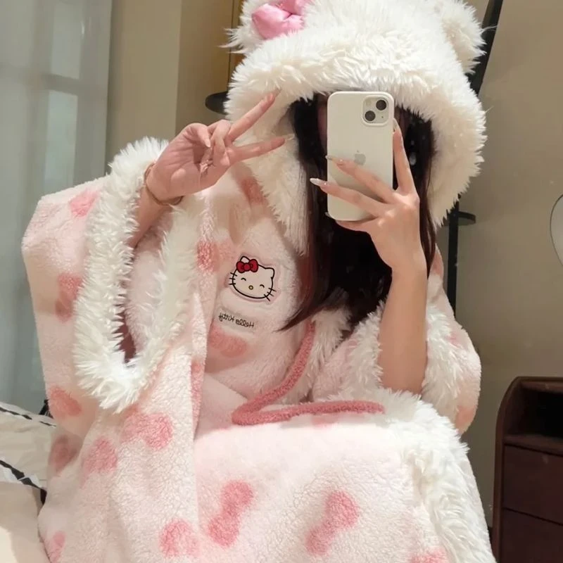 KT猫睡袍女秋冬珊瑚绒中长款加绒加厚连帽斗篷睡衣裙卡通家居服LW