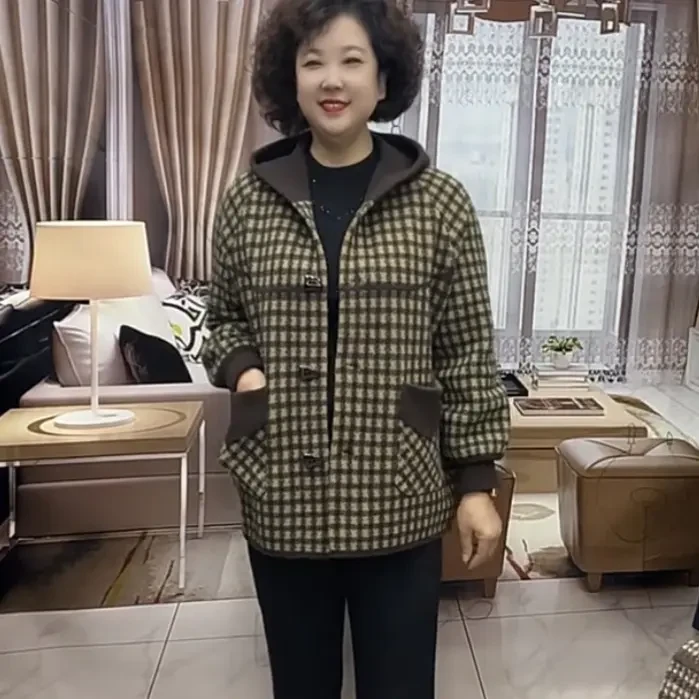 825女士秋冬新款千鸟格连帽外套时尚休闲减龄妈妈装