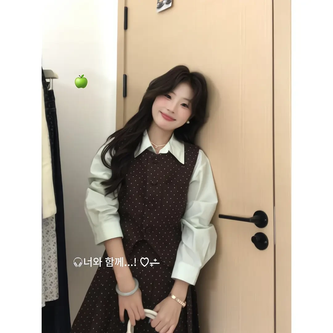知性风衣服高级感穿搭独特长袖衬衫洋气减龄咖色波点百褶裙套装