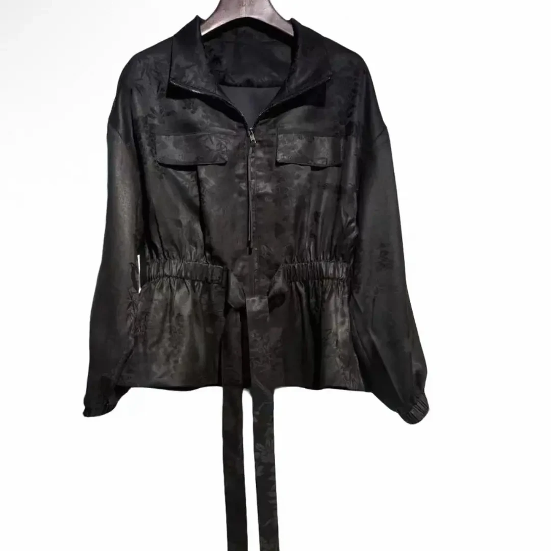 丝麻派克服领收腰抽褶设计感