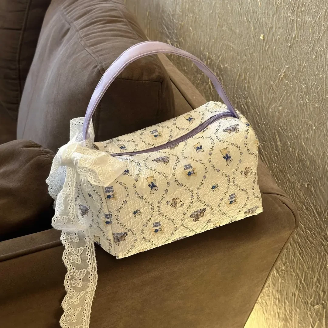 春秋新款高级ins高颜值迷你便携化妆包洗漱立体可爱收纳手提女cx