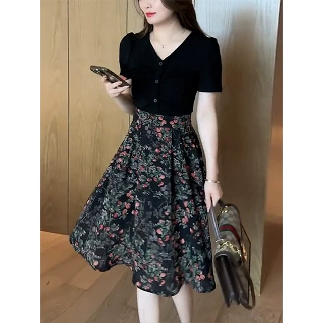 假两件碎花连衣裙女夏季新款高端气质时尚领遮肚子显瘦裙子