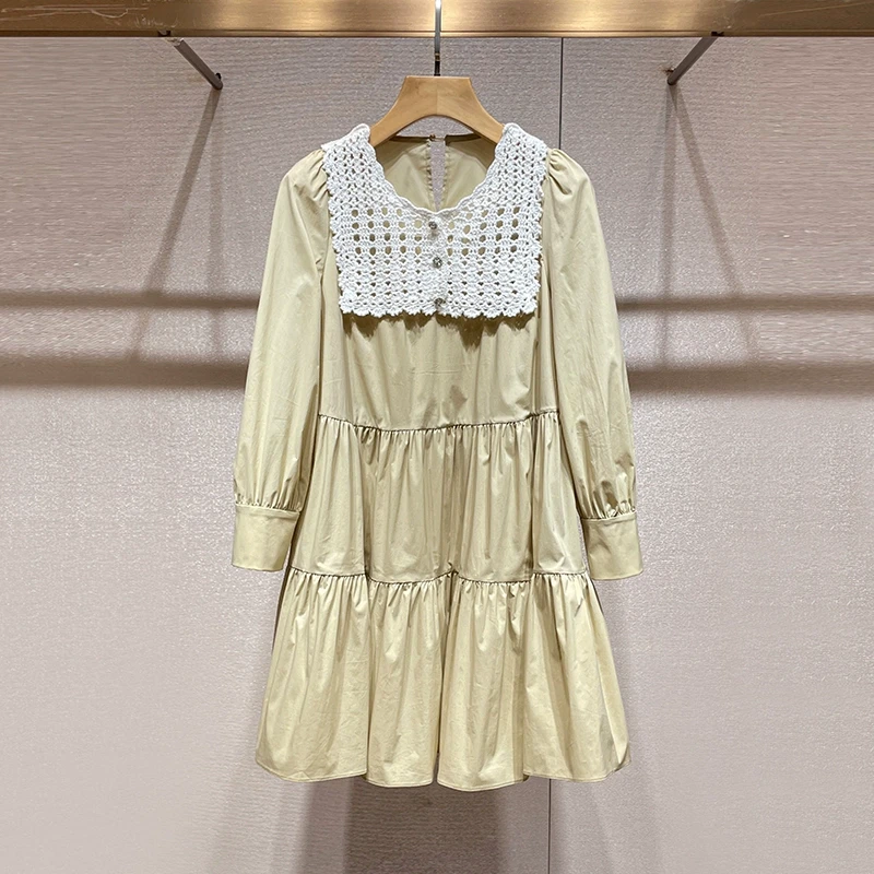 甜美宽松娃娃裙2024秋装新款圆领钩花拼接遮肚子显瘦蛋糕连衣裙女