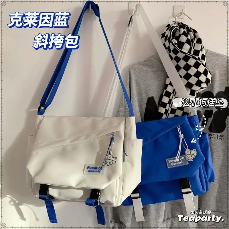 男士斜挎包潮牌工装风日系休闲女包大容量单肩包个性邮差包D256