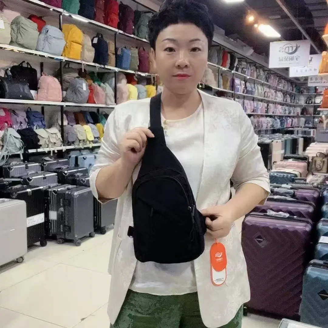 拉链单根肩包都市简约户外单肩包经典斜跨包水洗时尚