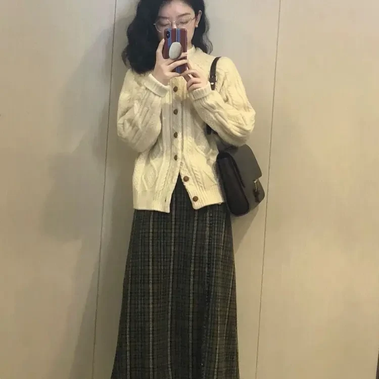 28206欧货高货发热女宽松毛针织衫翻领学院风冬季韩版衣长58