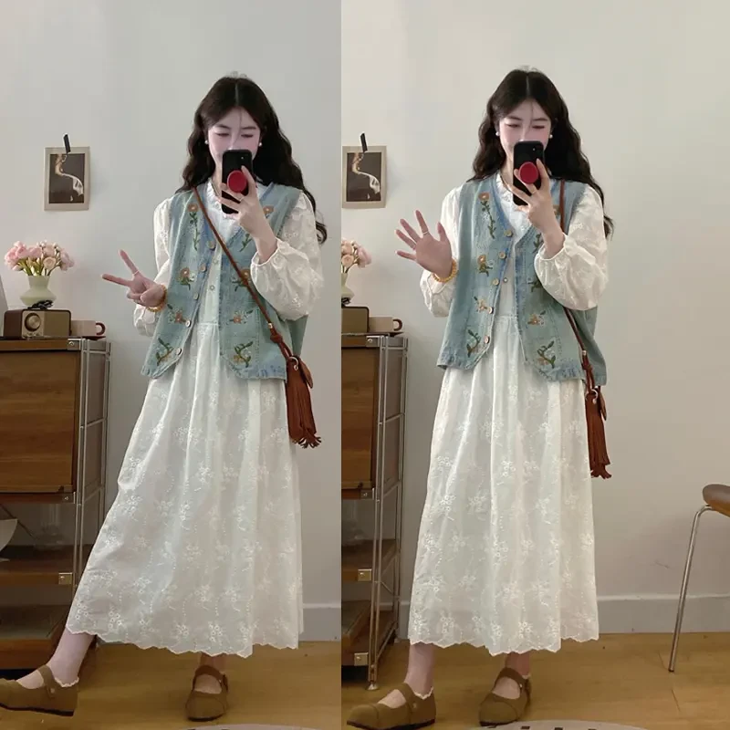 【蛋蛋】2025款减龄森系法式蕾丝提花连衣裙重工绣花马甲洋气穿搭仙