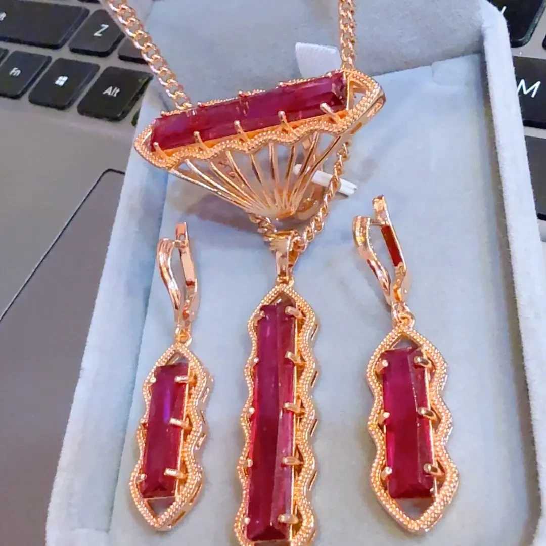 铜合金亚克力项链 铜合金红色时尚百搭锆石颈链首饰品