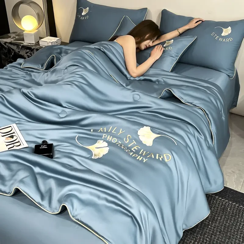 可机洗-夏凉被四件套夏季冰丝空调被夏被裸睡丝滑凉感薄款被子