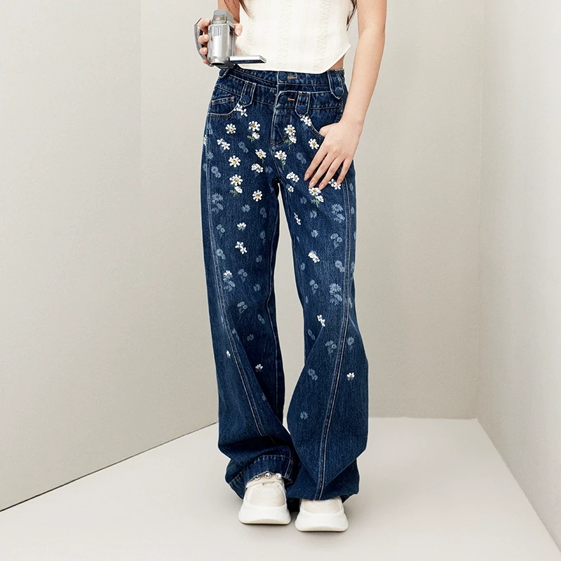 LE FAME/拉飞姆2025年春季新款雏菊钉珠双腰头牛仔裤LF25C61NP227