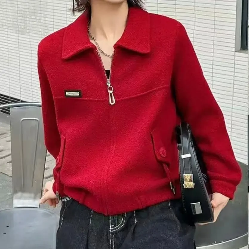 依美阁女装推介秋冬款小外套时尚百搭不挑人
