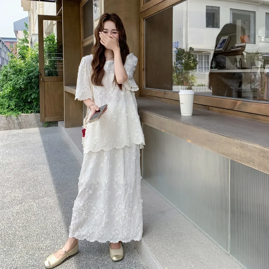 2025夏季新款女装韩版绣花圆领泡泡袖上衣+波浪边款半身裙套装女