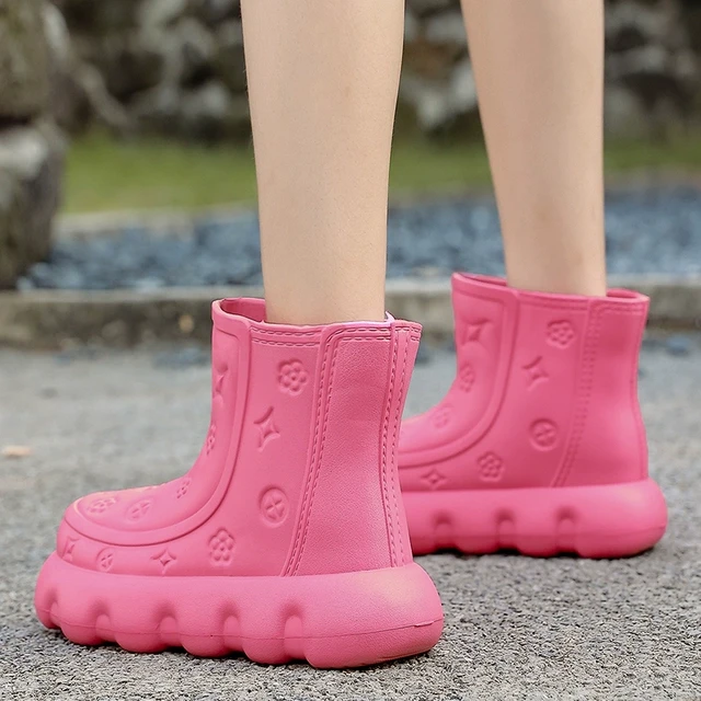 网红雨鞋女款外穿时尚新款防水鞋防滑水鞋短筒踩屎感短靴软底雨靴