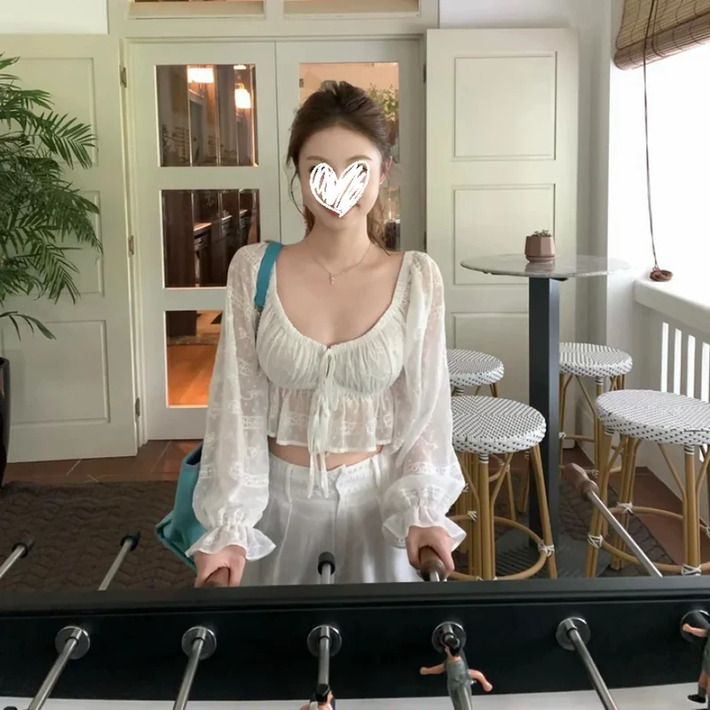 INS风法式显瘦泡泡袖甜美白色高腰短款休闲百搭V领绑带上衣女