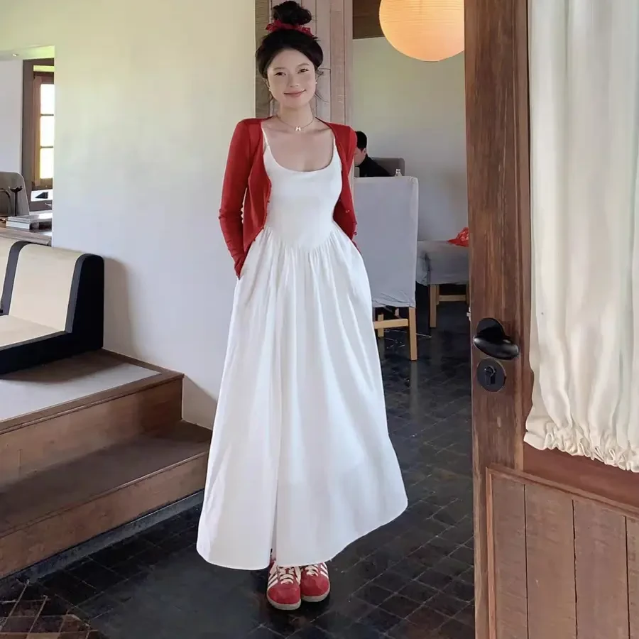 白色吊带连衣裙法式气质收腰显瘦温柔风春夏长裙穿搭
