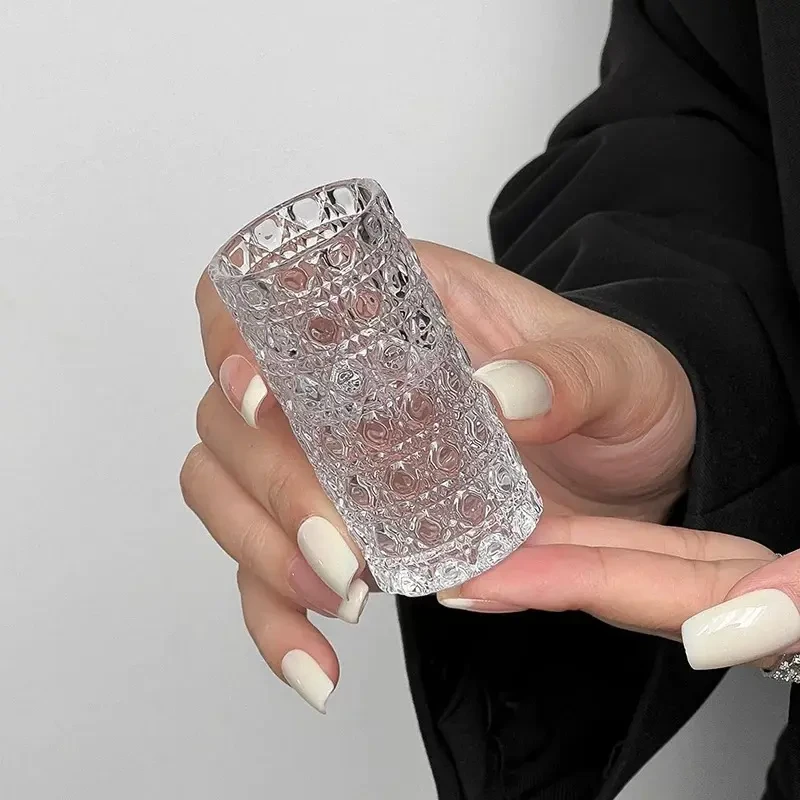 轻奢高档一口小酒杯烈酒杯简约创意宝石纹加厚酒杯家用喝酒杯子