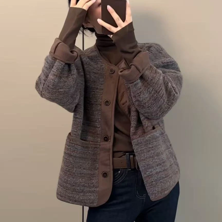 2025秋冬季新款流行穿搭温柔风小香风宽松型复古长袖针织外套女装