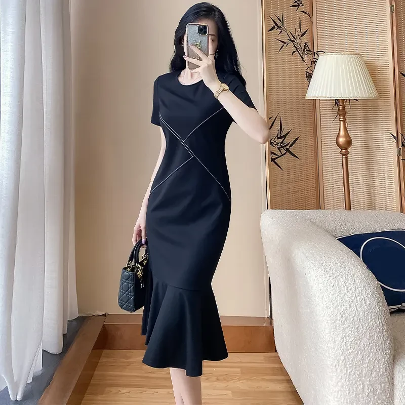 黑色短袖连衣裙夏季轻奢女装气质通勤中长款修身包臀鱼尾裙小黑裙