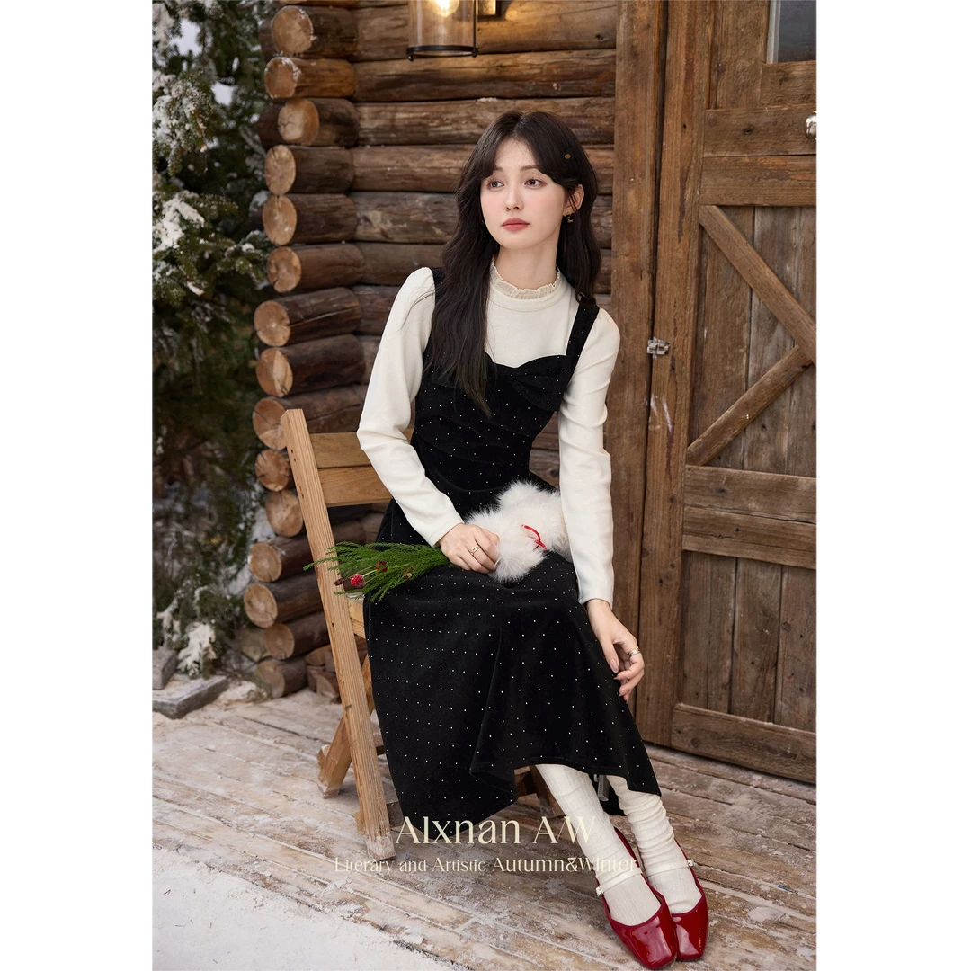 鹿向南「帕里斯酒会」气质假两件连衣裙2024冬季丝绒长裙QYM002394