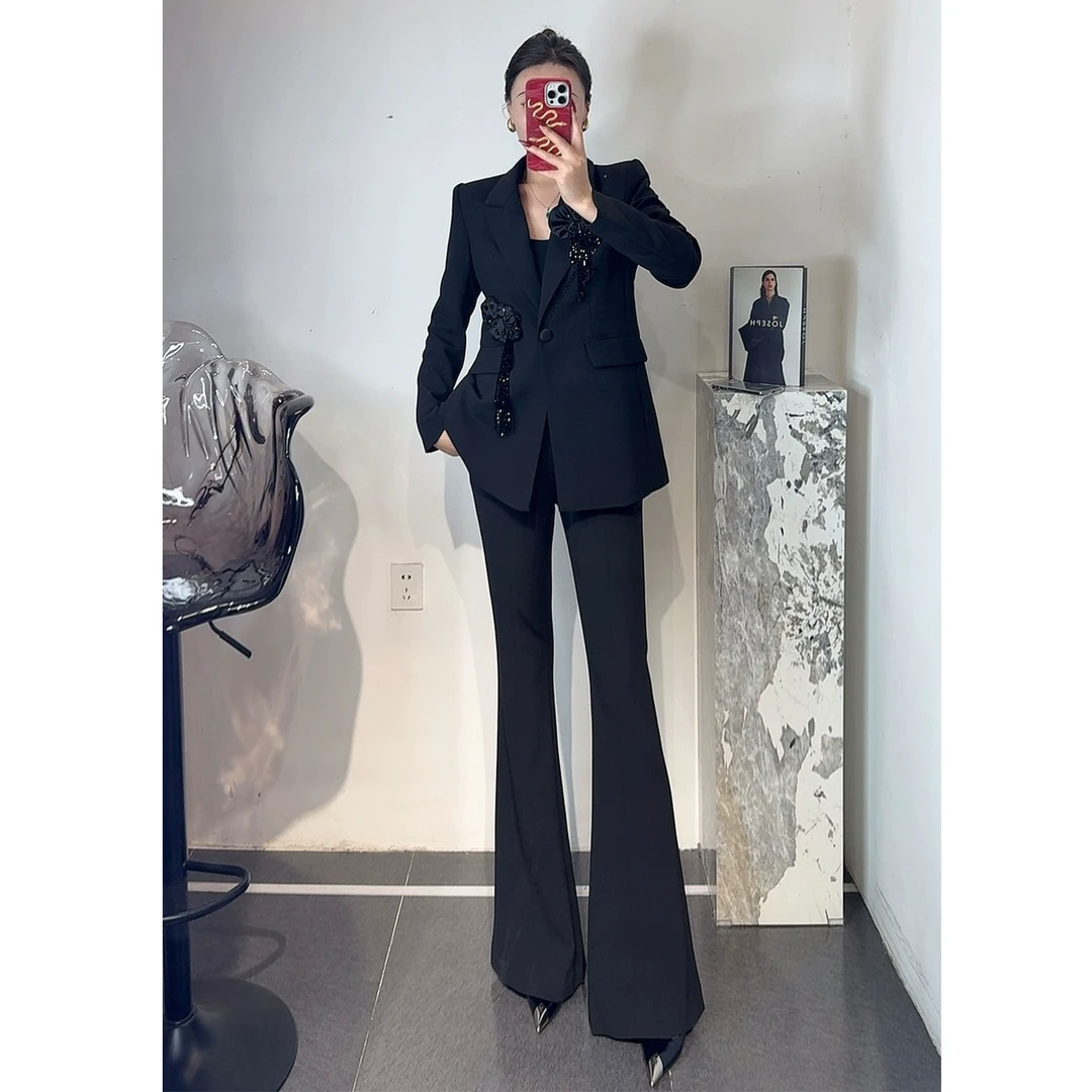 时尚气质休闲西装外套女2025春装黑色高级感穿搭设计感重工西服