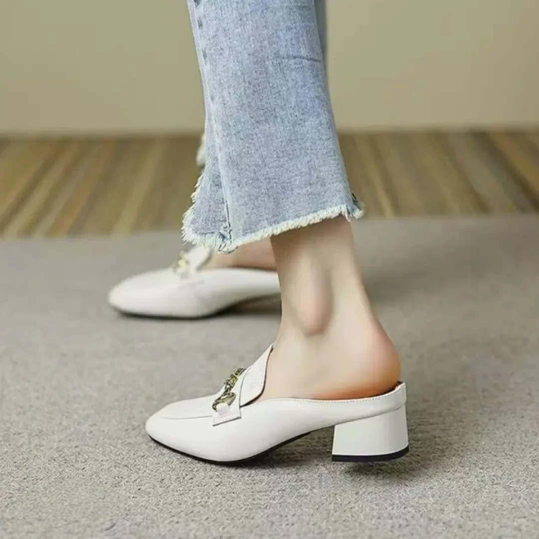 2025年夏季新款时尚百搭英伦风不累脚时装凉鞋舒适格子纹半托女鞋