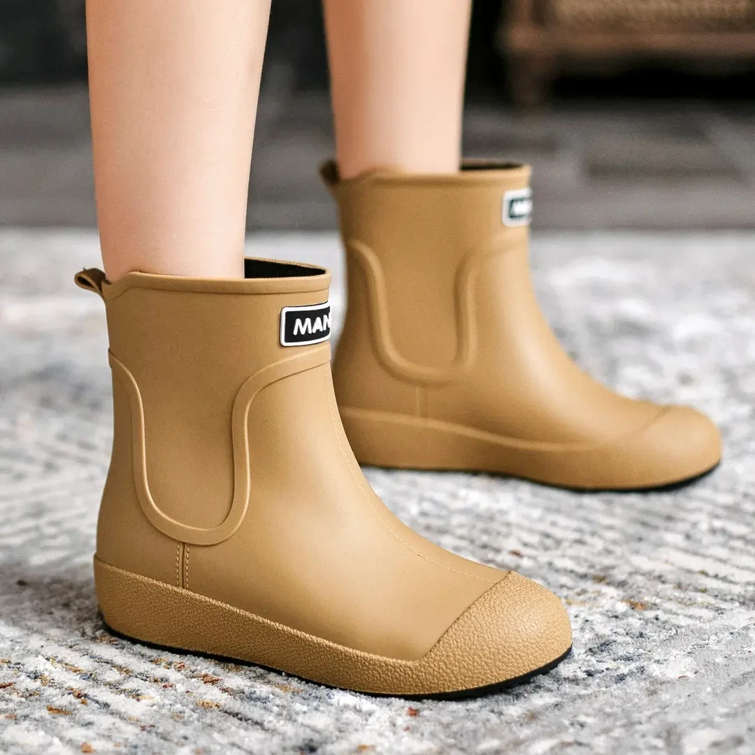 男女雨鞋轻便百搭水鞋保暖厚底防水鞋软底轻便胶鞋柔软耐磨雨靴