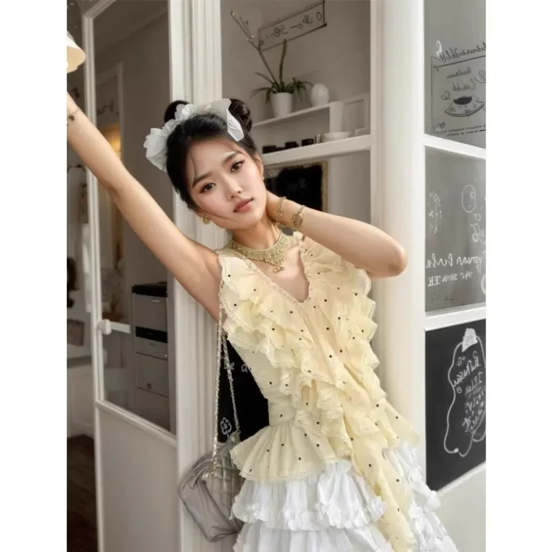 纯欲风黄色波点v领荷叶边挂脖无袖小背心女夏季法式甜美风上衣女