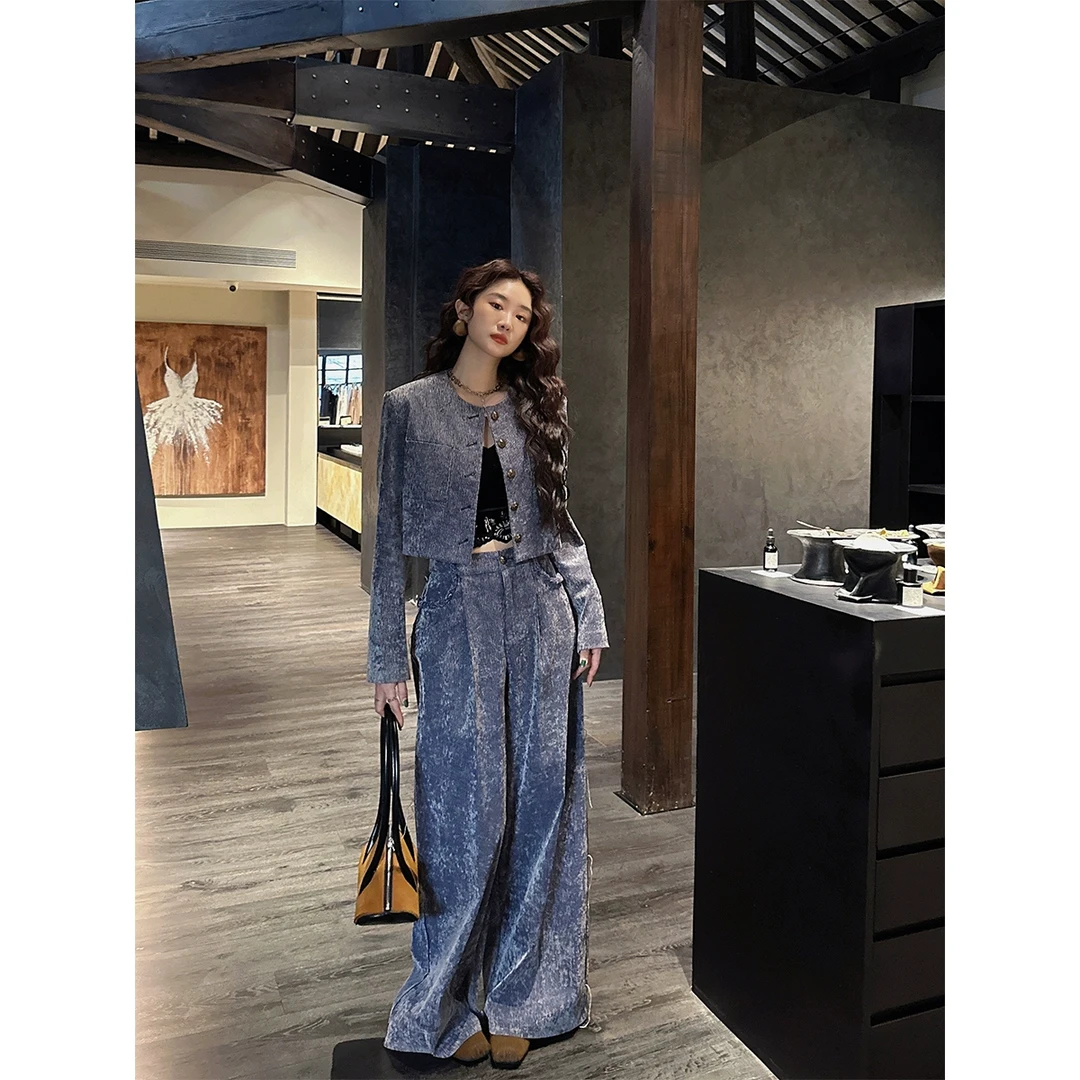 三吉黑花【云度】经典时髦灯芯绒套装