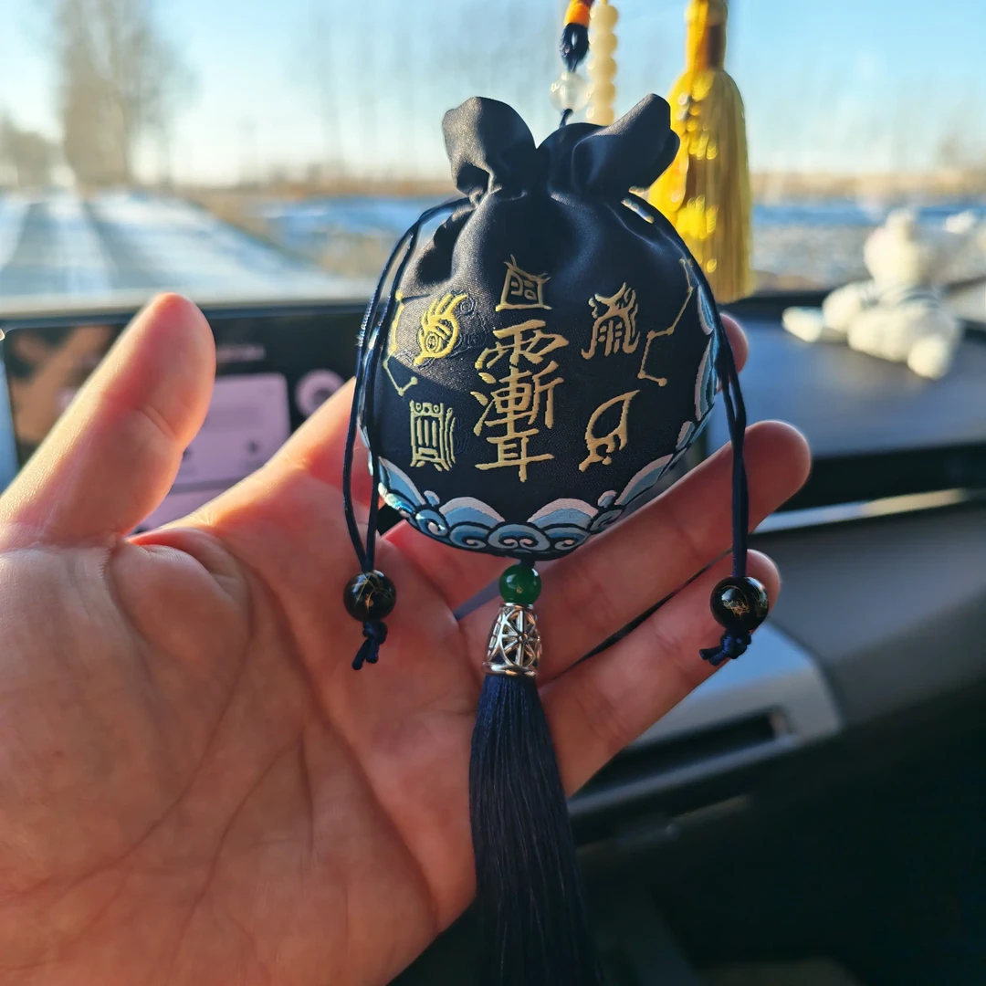 手工国风香囊随身荷包挂件平安车载好物