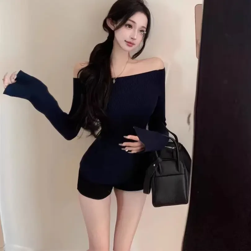 一字肩蓝色针织衫女秋冬纯欲露肩上衣打底衫内搭高级感可外穿毛衣