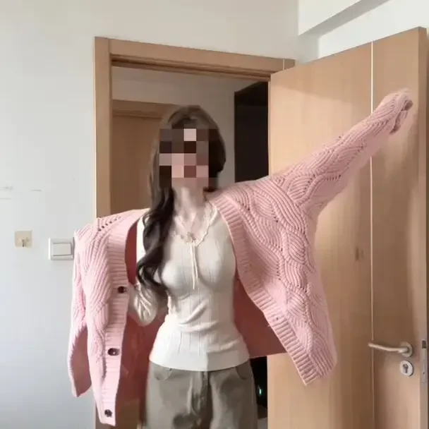 秋季2025新款穿搭纯欲慵懒风女装针织开衫长袖上衣时尚百搭裤子