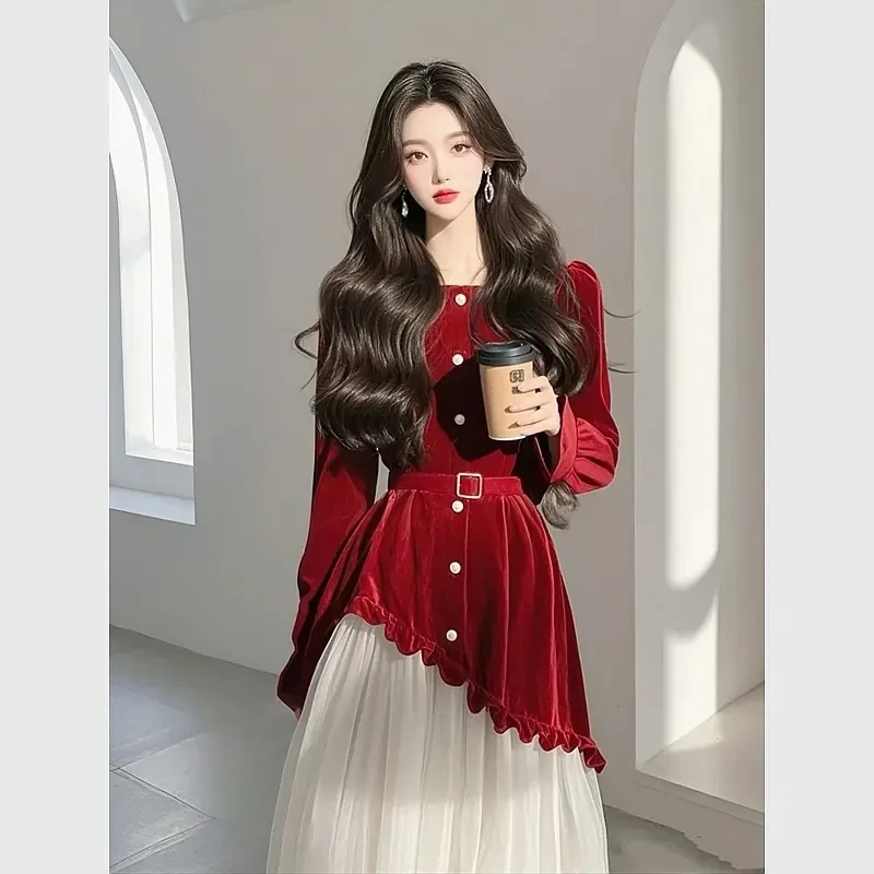 小香风红色丝绒连衣裙女2025早春女装高端名媛法式气质小香风套裙