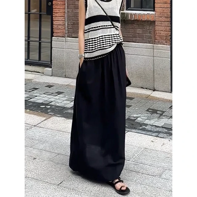2025年夏季新款极简风高腰薄款黑色休闲长裙女宽松遮胯百搭A字裙