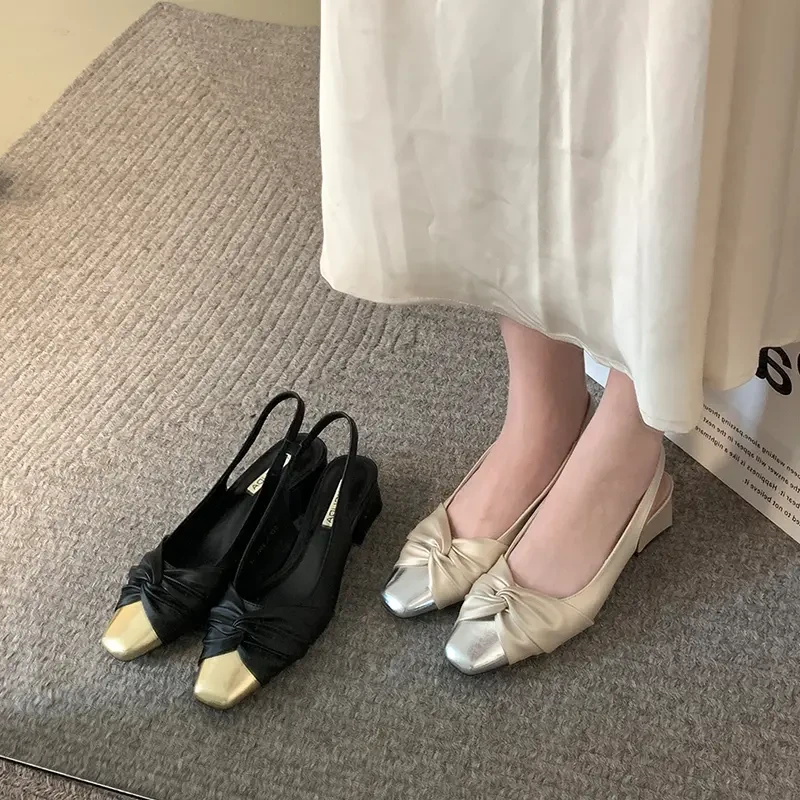 法式通勤气质复古包头凉鞋女中跟拼色2025年夏季新款方头后空女鞋