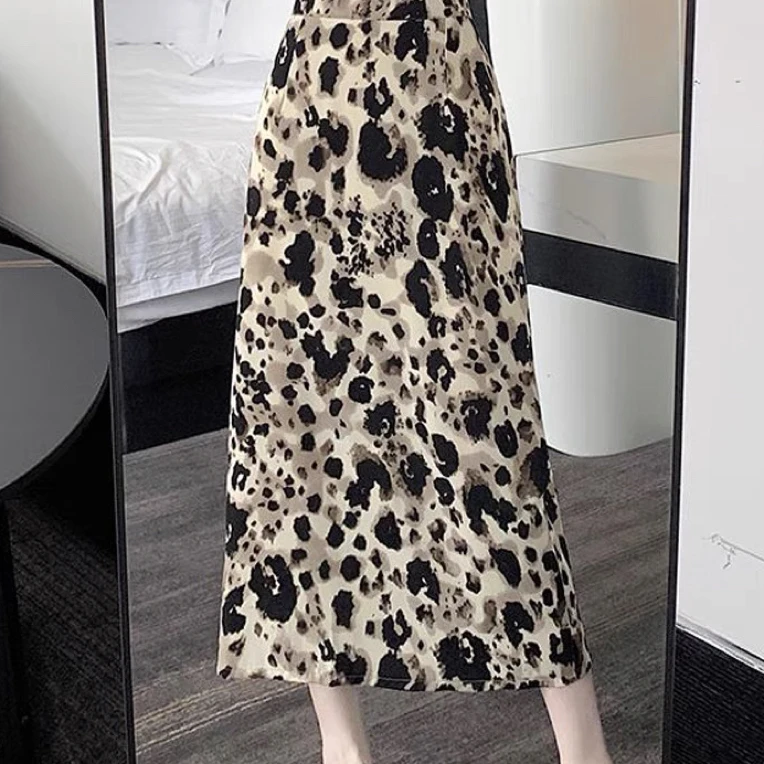 860显瘦裙子气质开叉豹纹法式复古设计感中长款高腰半裙