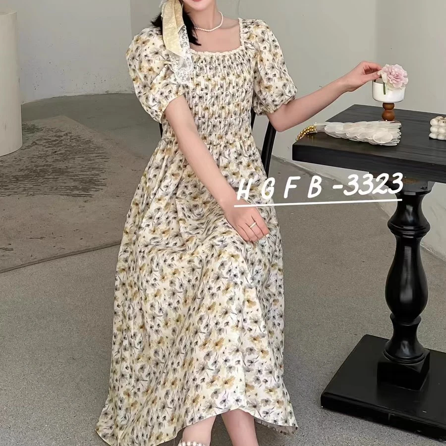 6627甜美碎花法式方领连衣裙显瘦