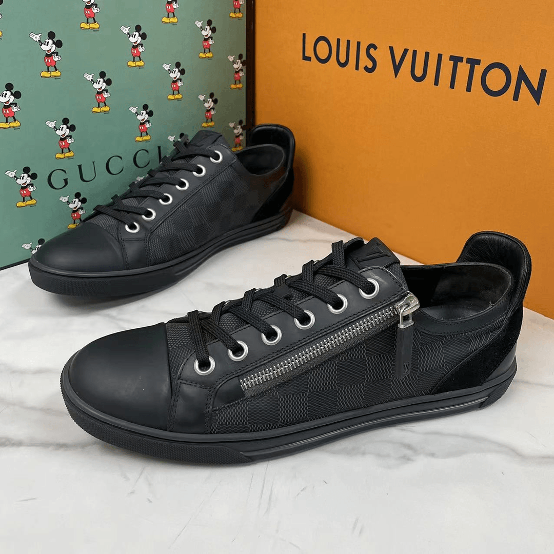 LouisVuitton/路易威登黑色棋盘格拉链百搭休闲板鞋欧码41.5/98新