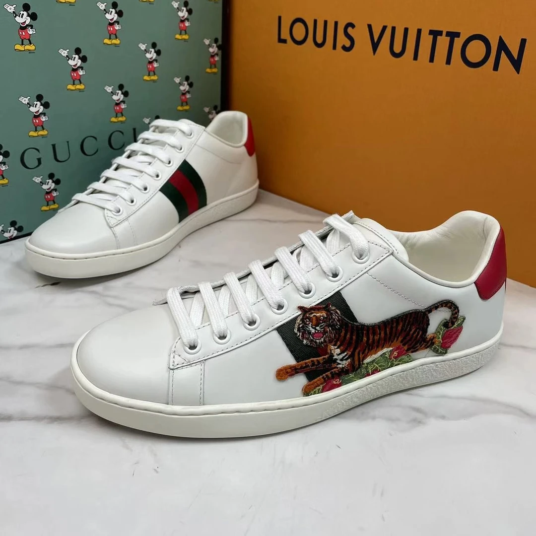 GUCCI/古驰白色ACE系列老虎刺绣潮流时尚舒适板鞋/39.5码/全新