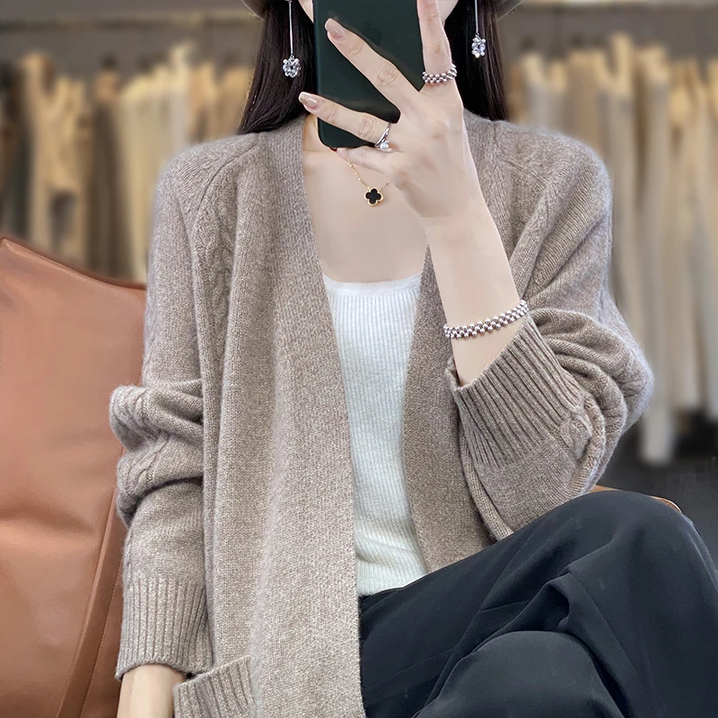 V领羊毛开衫女2023秋冬纯色扭花春秋毛衣外套宽松时尚8849针织衫