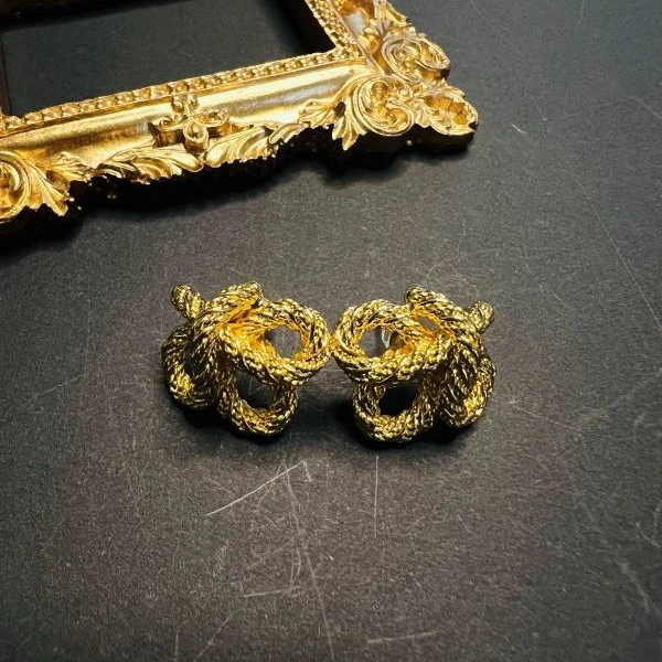 铜合金合成锆石耳饰 中素绳结简约耳饰