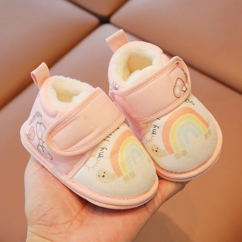 新生儿棉鞋婴儿鞋子冬季加绒保暖0-12个月婴幼儿软底步前鞋女宝宝