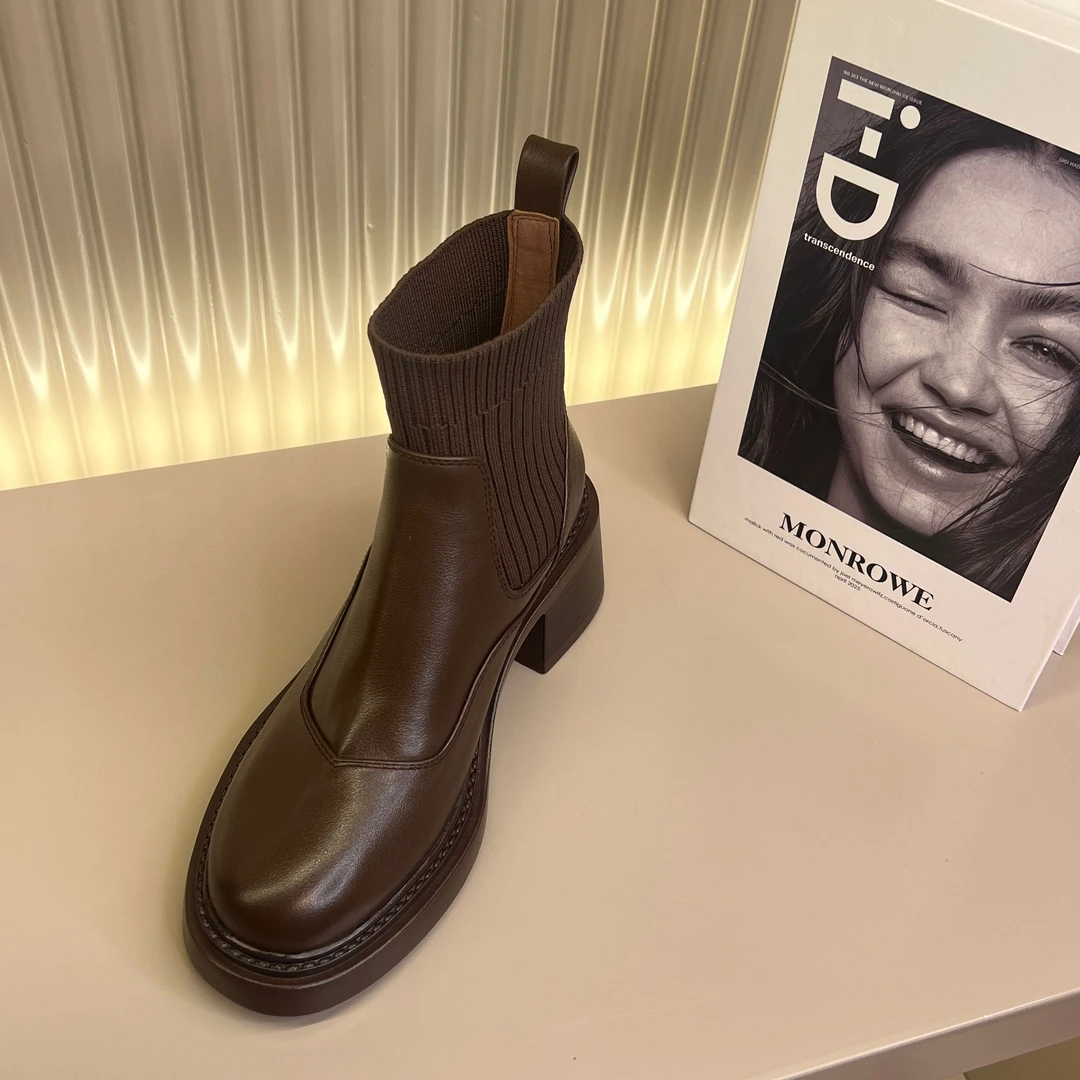 【Mting】3cm,6cm秋冬新款方圆头时尚女靴英伦风真皮小短靴X2863