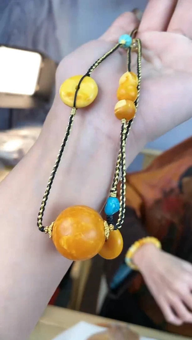 【闪购商品】琥珀裸石未镶嵌项链（多样性发货一件）