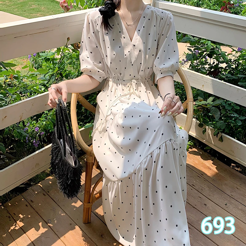 601-699米白色2024年春夏连衣裙女新款夏天超显瘦的小裙子7100A
