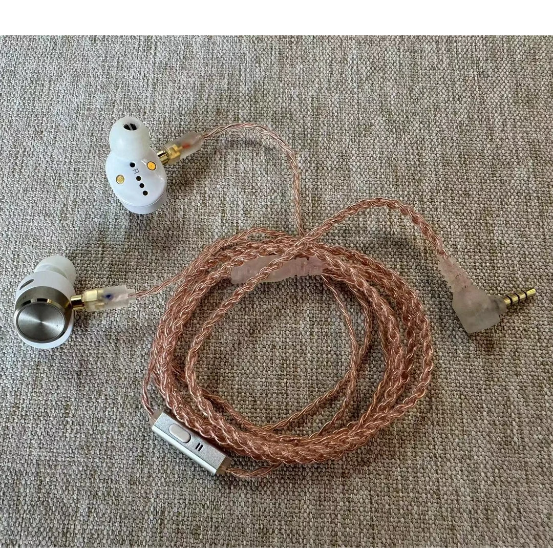 9新 宝华韦健 Pi7改插线耳机手机使用需要购买小尾巴转换+