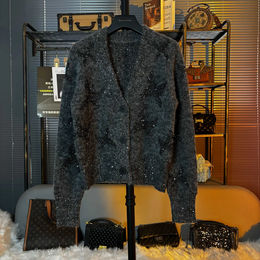 设计师气质百搭轻奢毛衣外套女2025春季新款宽松时尚短款针织开衫